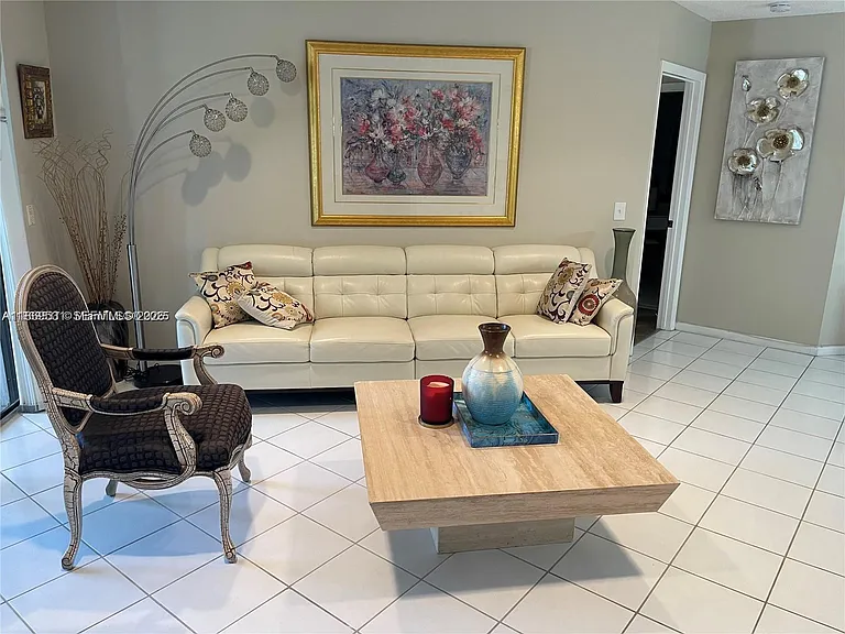 5133 Brisata Cir #L — Photo 17
