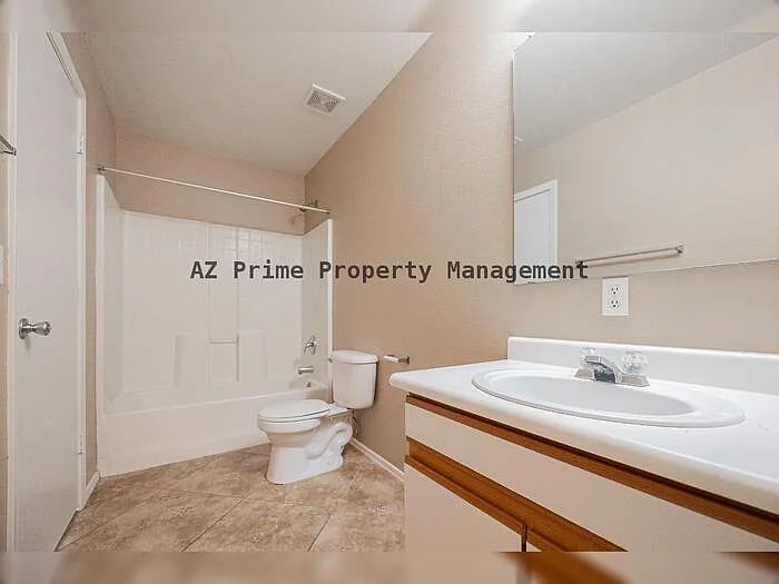 6413 W Elwood St — Photo 11