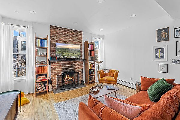 1st image of 190 Garfield Pl APT 4D