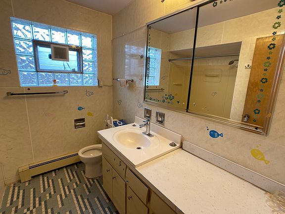 5th image of 4334 S Christiana Ave Floor 2