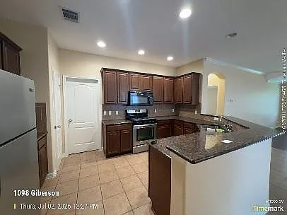 1098 Giberson Way — Photo 4