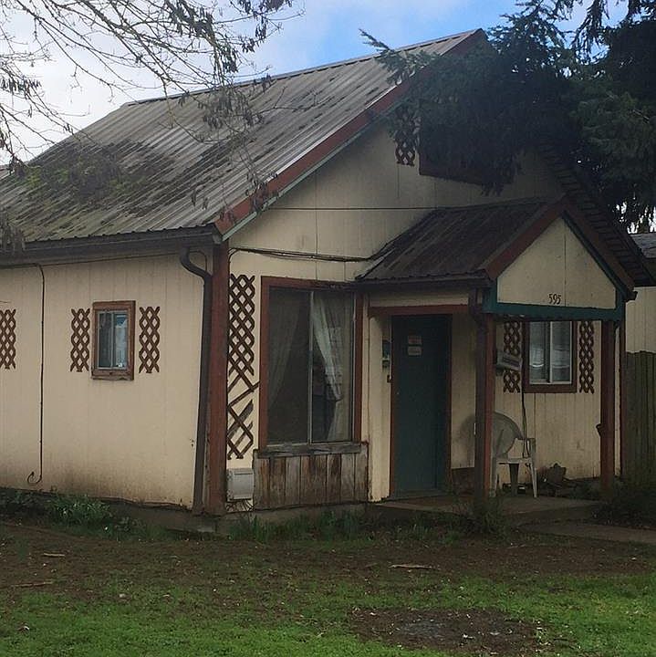 2nd image of 595 Tangent St