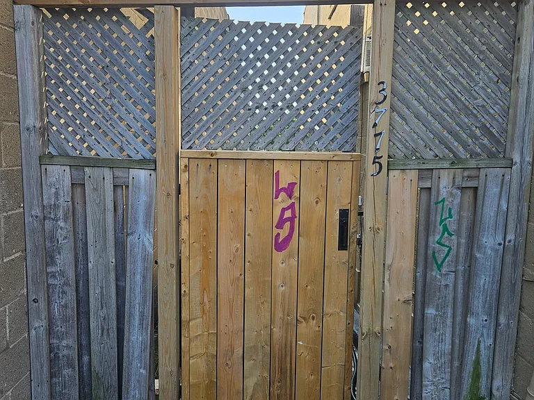 3775 Lake Shore Blvd W #UPPER — Photo 10