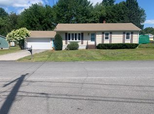 5 Balsam St, Lewiston, ME 04240