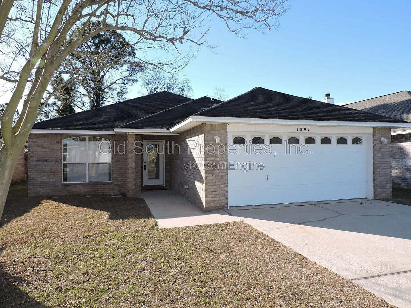 3 bed, 2.5 bath, 1907 sqft, $1,895 — Photo 1