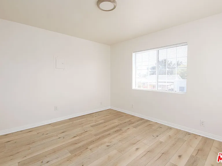 2134 S Cloverdale Ave — Photo 19
