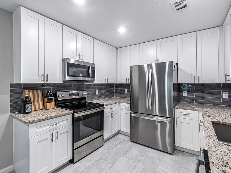 1669 W Sam Houston Pkwy S — Photo 1