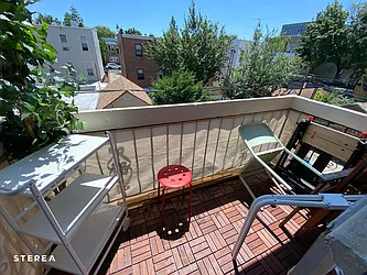 Rented by Sterea Agency