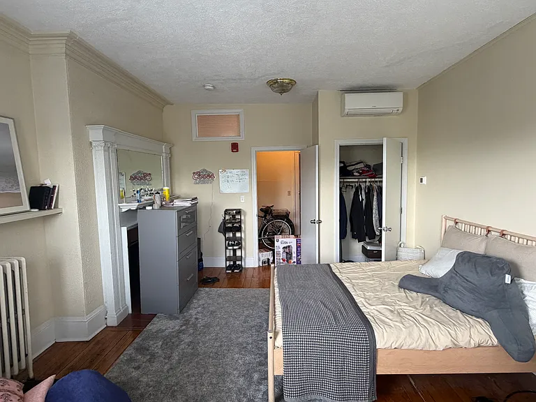 914 Beacon St #3 — Photo 5