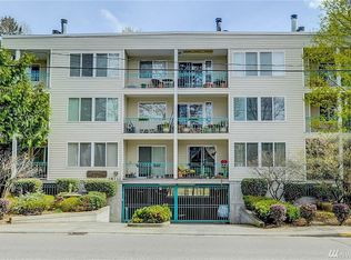 18210 73rd Ave NE UNIT 201, Kenmore, WA 98028