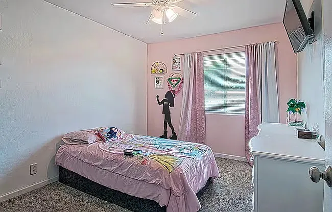 369 Meadow Ct — Photo 6