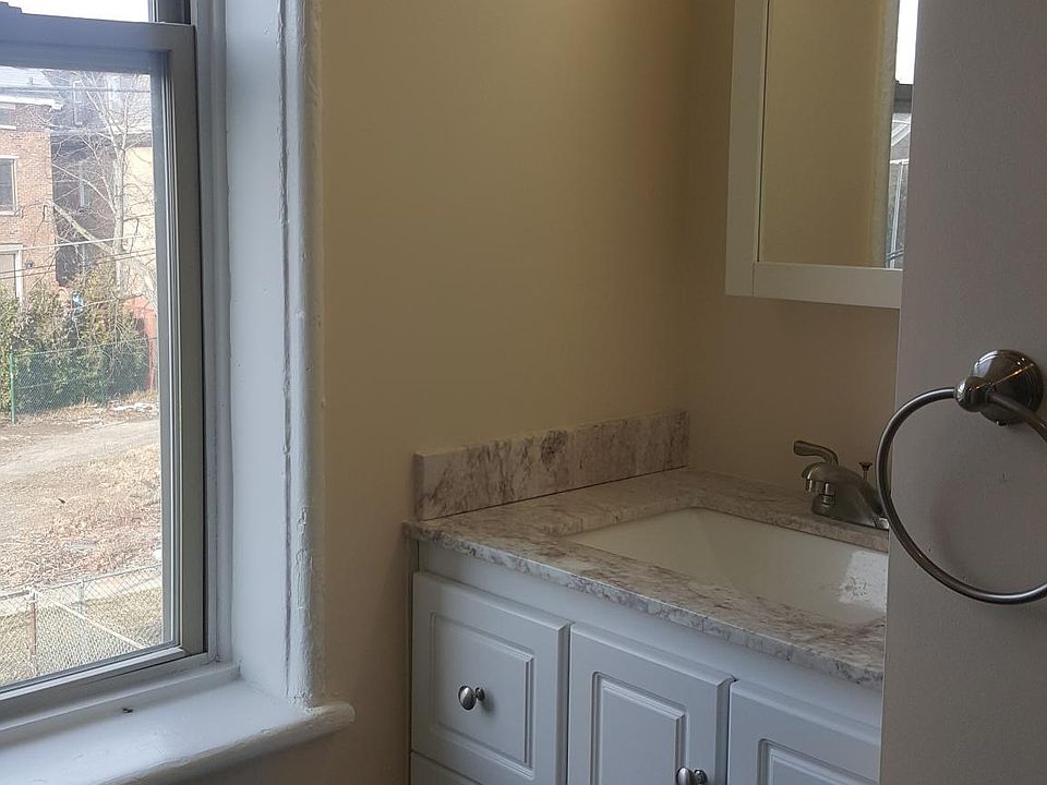 2nd image of 22 Cataract St