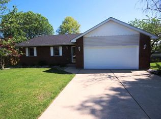 140 Chouteau Trace Pkwy, Granite City, IL 62040