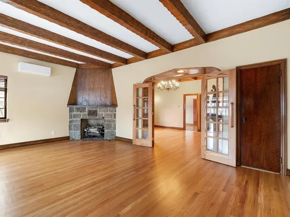 2314 Palisade Avenue image 1 of 49