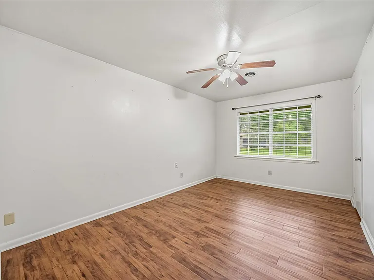 435 Rolling Wood Rd — Photo 20
