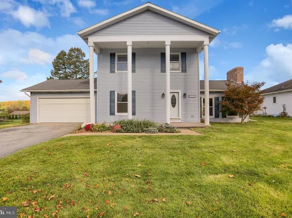 1449 Willowbrook Dr, Boalsburg, PA 16827