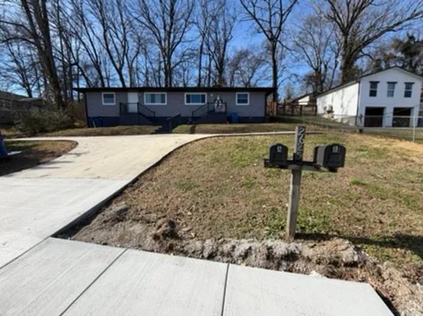 2625 Oakwood Cir #A, Chattanooga, TN 37415