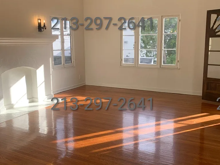 324 S Cochran Ave #8 — Photo 4