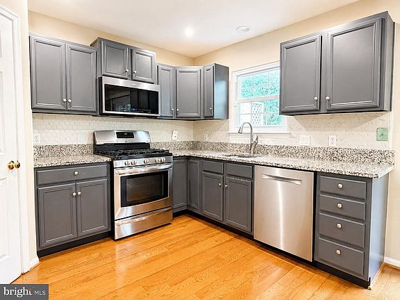 5th image of 6556 Ridgeborne Dr