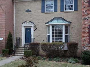 7402 Forest Hunt Ct, Springfield, VA 22153