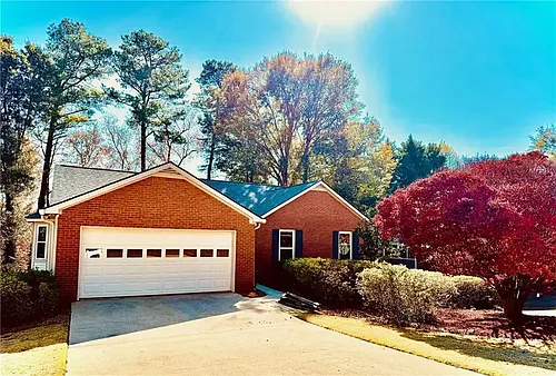 3080 Governors Ave Photo 1