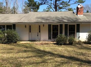 465 Sandhill Rd, Deatsville, AL 36022