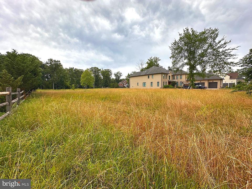 2nd image of 5955 Colchester Rd