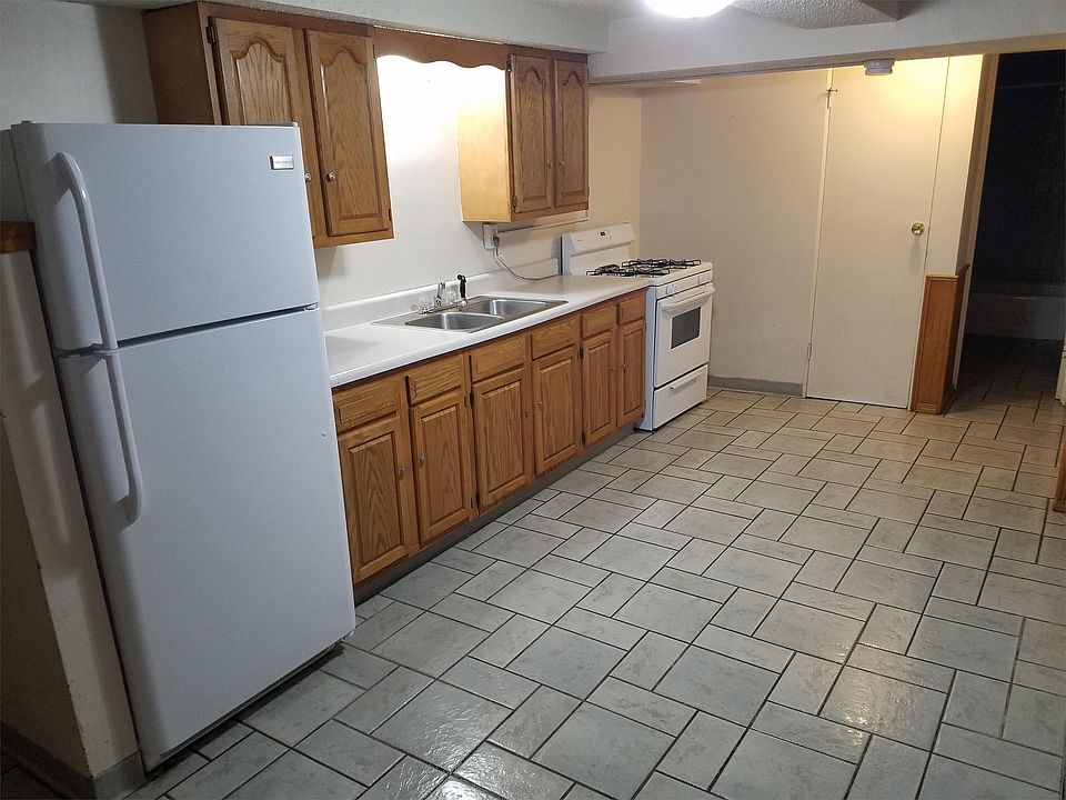 2nd image of 601 Mitchell Ct APT D