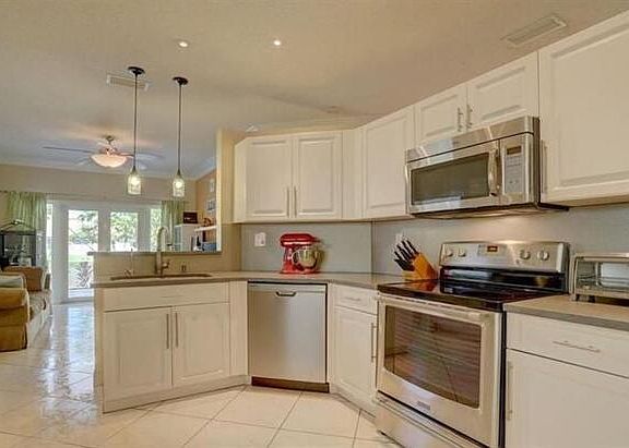 3rd image of 1272 NW 192nd Ln