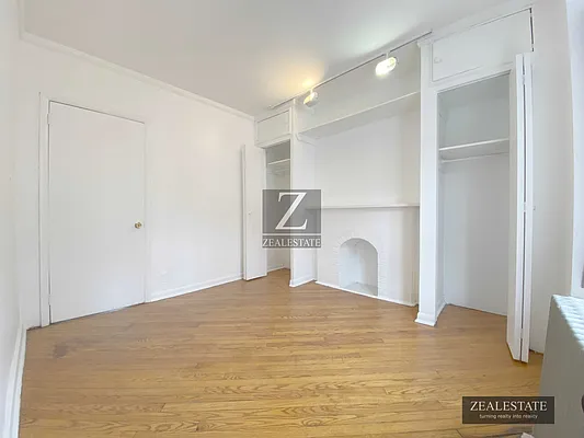 Rented by ZealEstate Group Inc | media 9