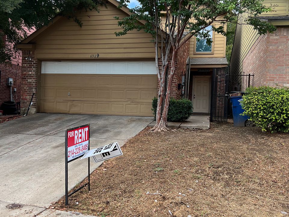 1st image of 218 River Rock Dr