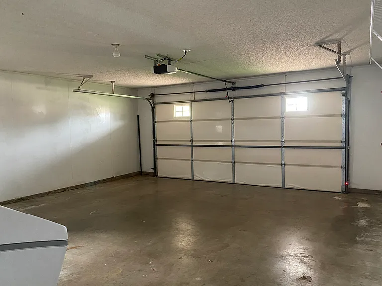 2506 Franklin Dr — Photo 6