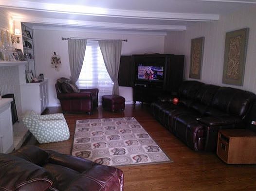 2nd image of 1253 Bryant Dr