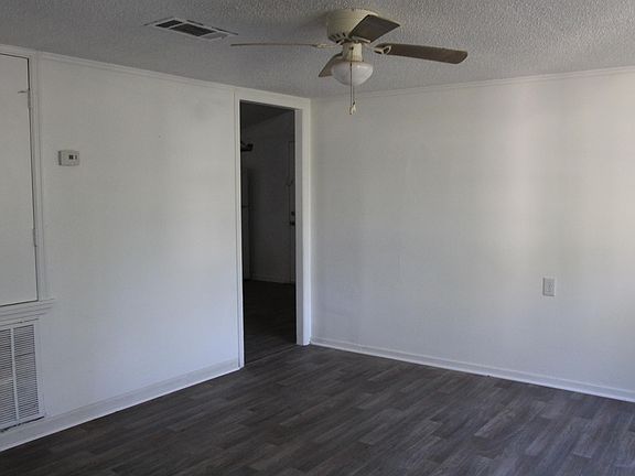 4th image of 1002 E Roosevelt Ave