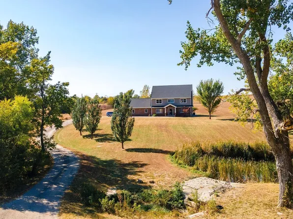 28096 Wildrose Cir, Saint Marys, KS 66536
