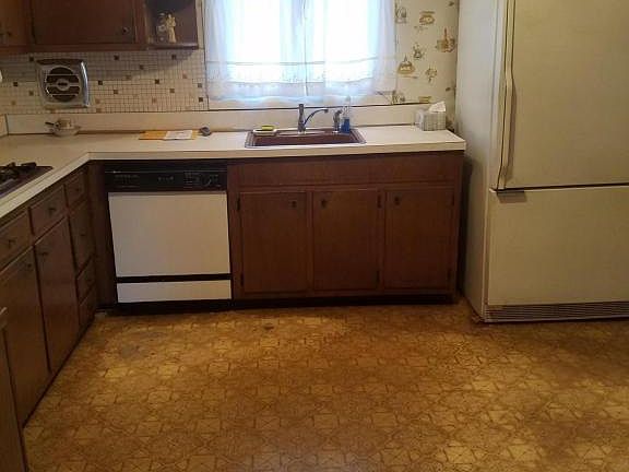 5th image of 78 Elder Ave