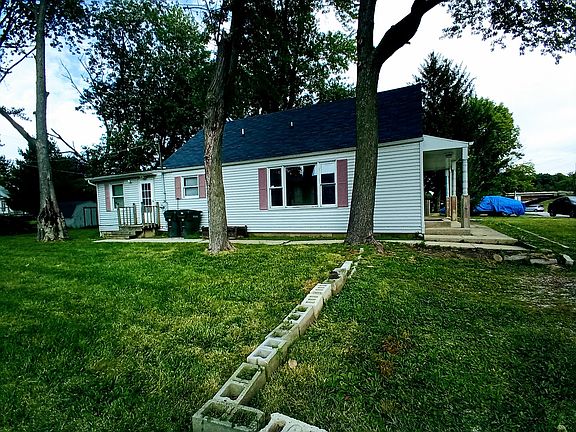 3rd image of 625 Midland Ave