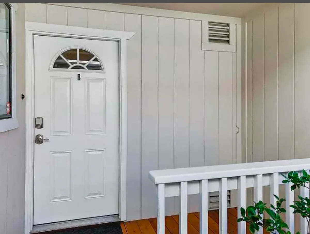 Front door - 1526 San Andres St #B