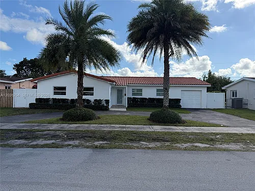 9020 SW 56th Ter Photo 1