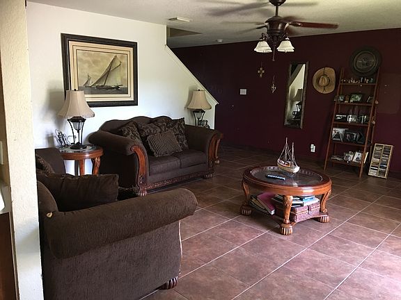 2nd image of 9342 Centrovista Dr