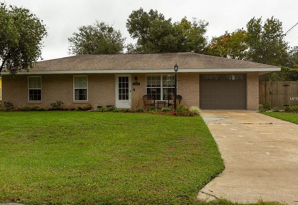 1st image of 2582 W Lake Dr