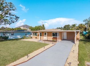 2480 Del Rio Way, Dunedin, FL 34698