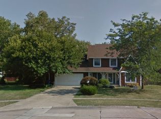 691 Oakhurst Ct, Amherst, OH
