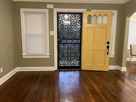 Great security door. Welcoming front door.