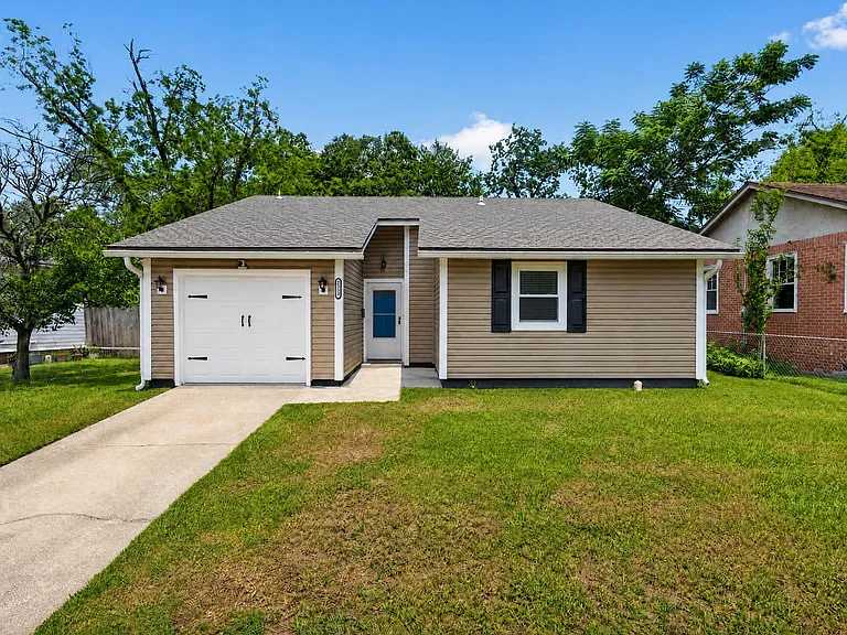 3349 Green St — Photo 4