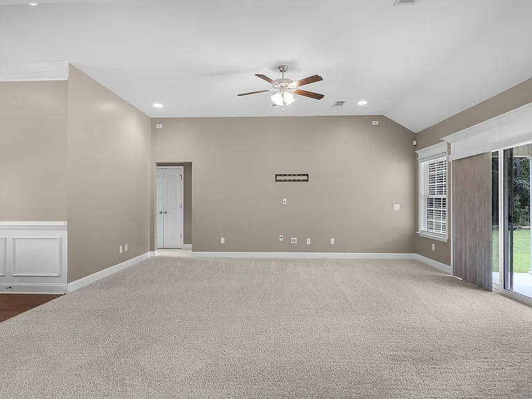 259 Virginia Ln NE — Photo 15