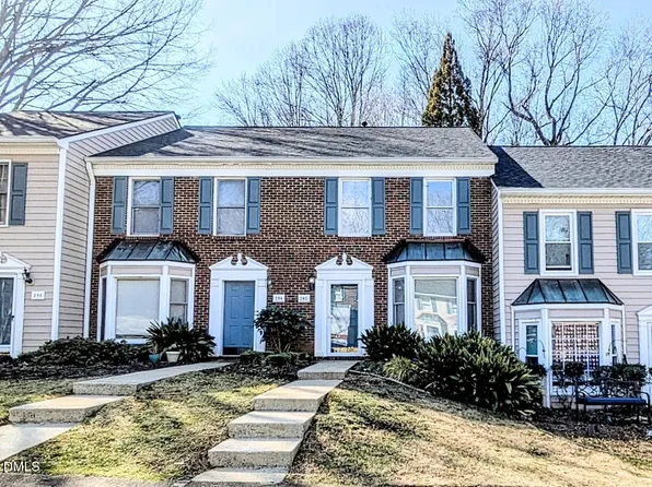 292 Beechtree Dr, Cary, NC 27513