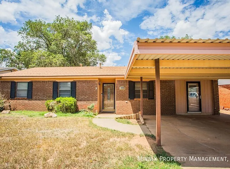 4628 Kemper St — Photo 1