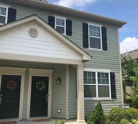 2nd image of 4080 Clarendon Way #180