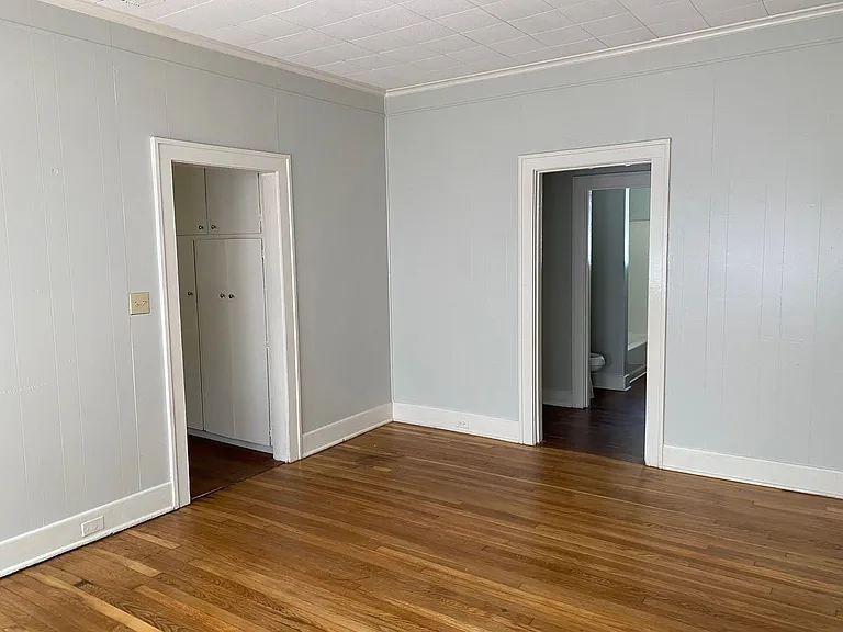 270 Wilkinson St — Photo 5